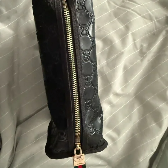 Gucci Black GG Embossed Toiletry Bag - Picture 3 of 6